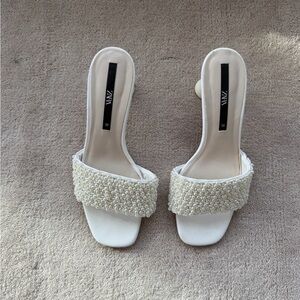 Zara Women's White Pearl Heels